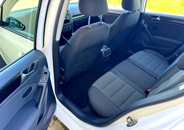 Volkswagen Golf cena 25900 przebieg: 127000, rok produkcji 2012 z Biała małe 667